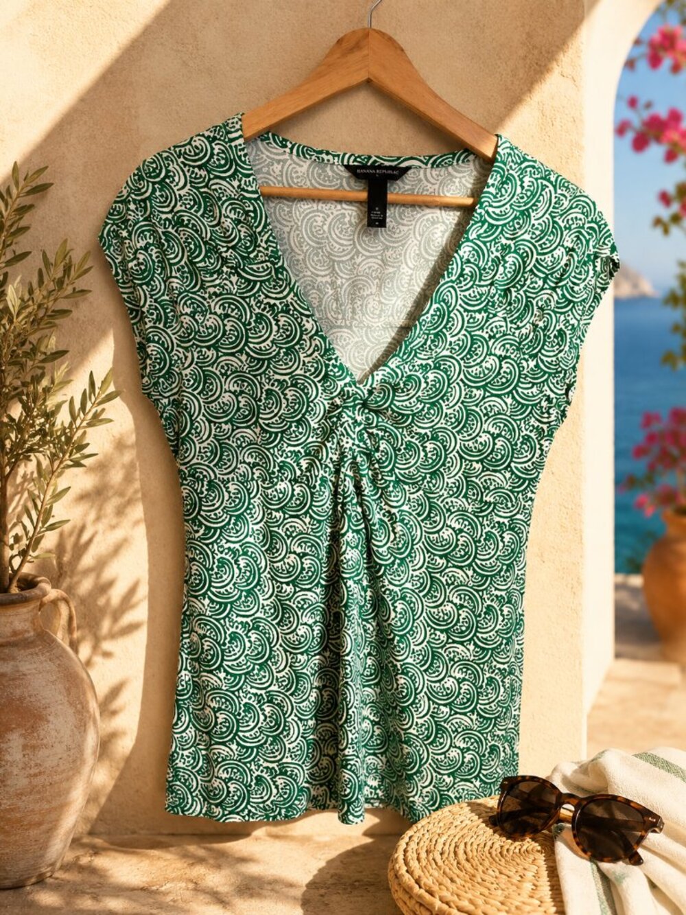 Banana Republic Green White Print Blouse Casual Chic Top Size Small